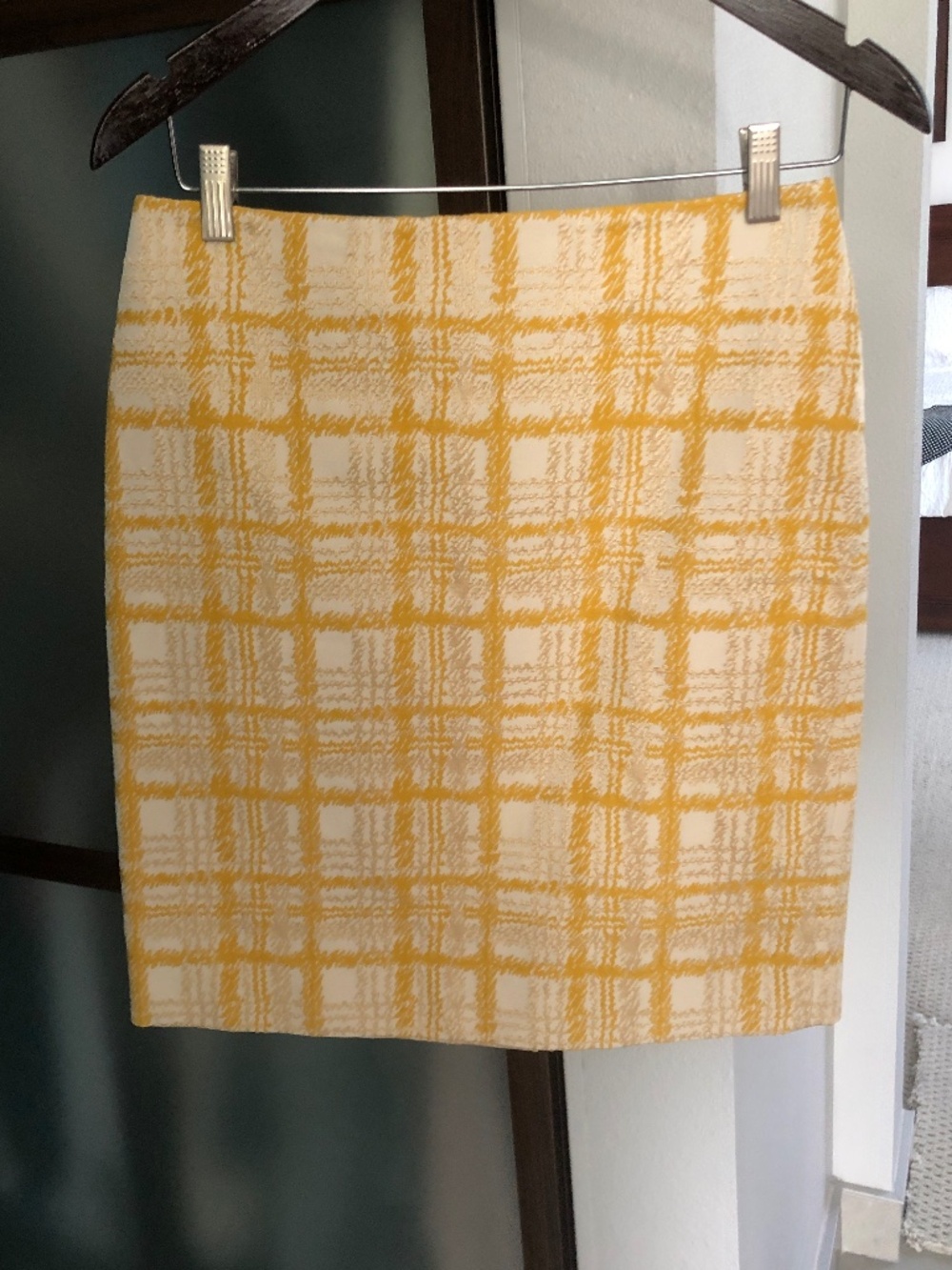 Talbots Brocade Pencil Skirt - Yellow Tartan Plaid Size 6P - Picture 2 of 8